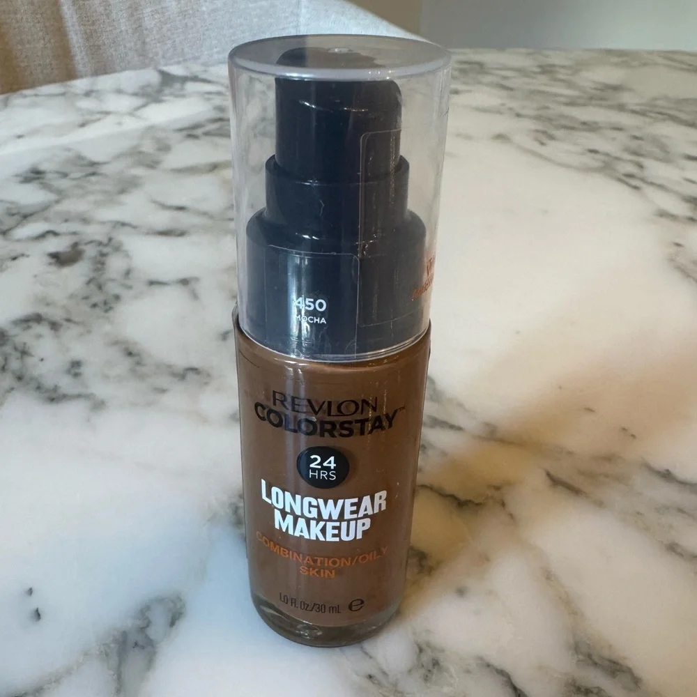 Revlon Colorstay Matte Finish Makeup | Combination/Oily Skin | Mocha 450